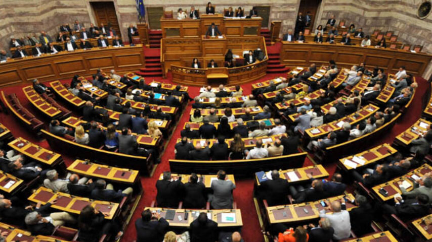 Ο Αυγενάκης έφερε στη Βουλή τη διαμαρτυρία της ΠΕΚΔΥ για την υποστελέχωση των κτηνιατρικών υπηρεσιών