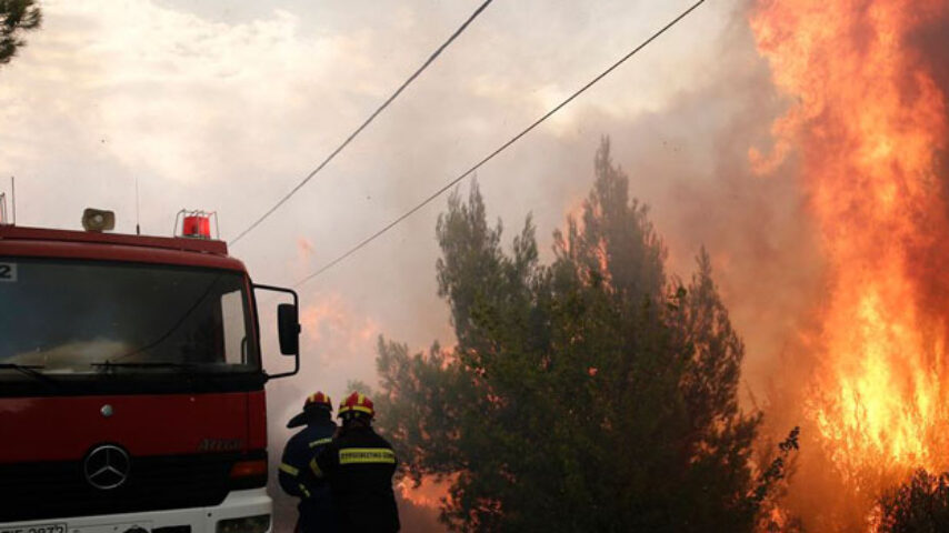 Τη θλίψη τους για την τραγωδία από τις πυρκαγιές εκφράζουν έμποροι και επαγγελματοβιοτέχνες