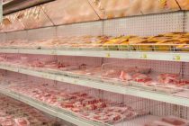 Λονδίνο: Συνελήφθη γιατί έβαζε βελόνες σε συσκευασμένο κρέας στα ράφια σούπερ μάρκετ