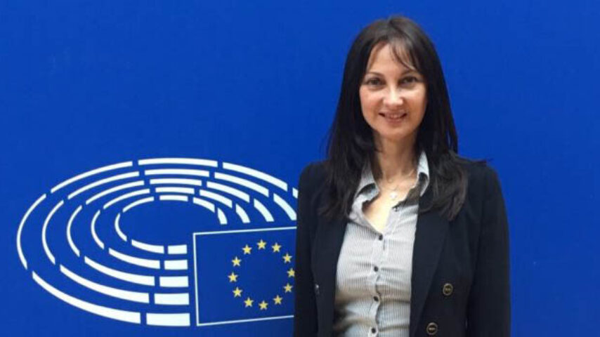 Υποχρεωτική αναγραφή προέλευσης σε όλα τα τρόφιμα στην Ε.Ε. ζητά η Έλενα Κουντουρά