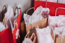 ΙΕΛΚΑ: Με το χέρι στο… κουμπαρά για τα ψώνια των Χριστουγέννων