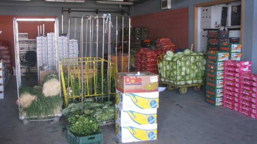 40 τόνοι φρέσκων φρούτων και λαχανικών διανεμήθηκαν από τον ΟΚΑΑ και τον ΣΕΚΛΑ σε ασθενέστερες κοινωνικά ομάδες