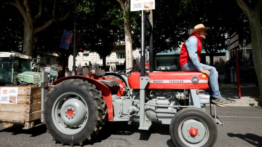H μεροληπτική πολιτική της Ε.Ε. υπέρ τρίτων χωρών, εγείρει διαμαρτυρίες από τους Ισπανούς κτηνοτρόφους