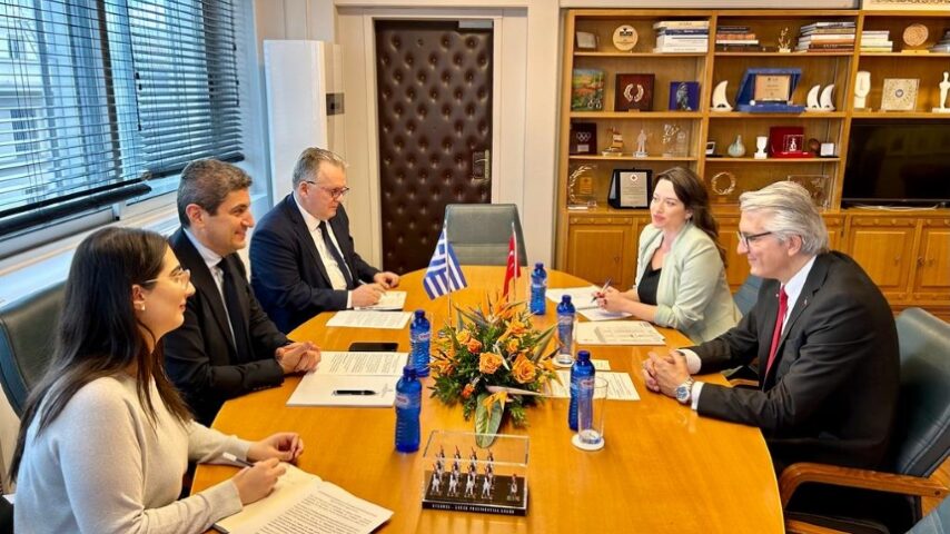 Συνάντηση ΥΠΑΑΤ με τον Τούρκο πρεσβευτή, εν αναμονή του κ. Ερντογάν στην Ελλάδα – Πρόταση συνεργασίας σε επίπεδο έρευνας