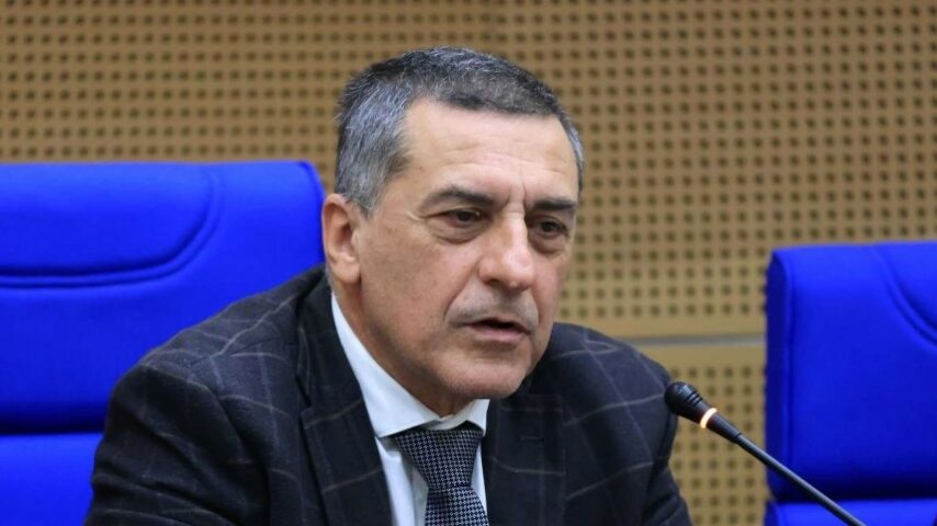 Δίκαιη στήριξη στους κτηνοτρόφους ζητά ο Δ. Κουρέτας