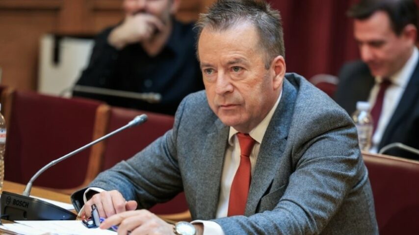 Συναγερμός για την κτηνοτροφία: Ο Β. Κόκκαλης καταγγέλλει δραματική έξαρση ευλογιάς