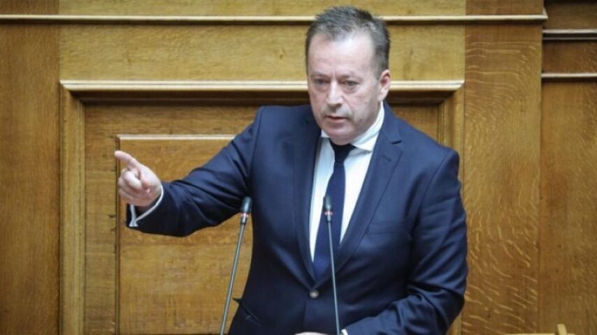 Κτηνοτρόφοι και βιοκαλλιεργητές σε αδιέξοδο, καταγγέλει ο Β. Κόκκαλης