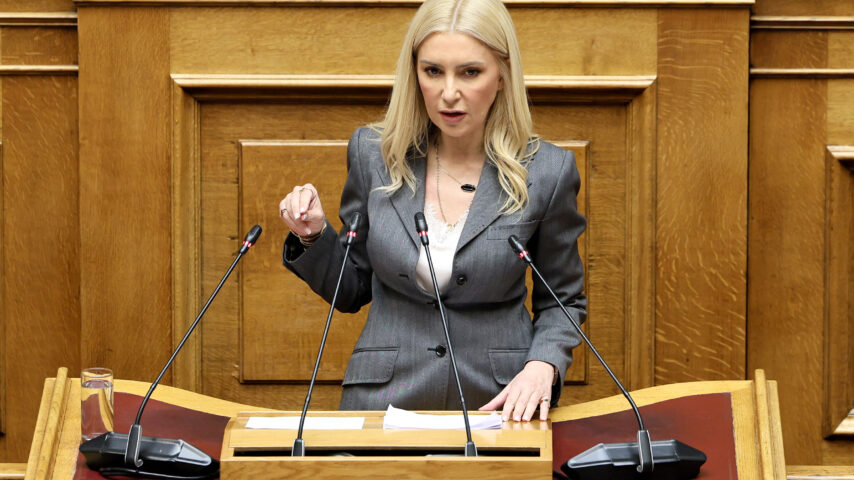 Μέτρα «επιβίωσης» για τους πληγέντες από την ευλογιά κτηνοτρόφους, ζητά η Φωτεινή Αραμπατζή