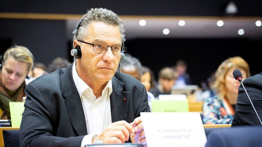 Κώστας Αρβανίτης: «Χωρίς εμβόλιο, η κτηνοτροφία πεθαίνει»