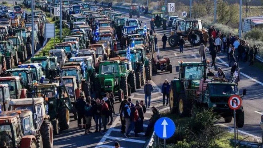 Μπλόκα απέναντι στο Μαξίμου