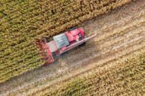 Λιγότερα χαρτιά, περισσότερη στήριξη υπόσχεται η Ε.Ε. με τη νέα ΚΑΠ