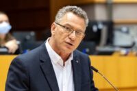 ΣΥΡΙΖΑ: Όχι στα «νέα μεταλλαγμένα»