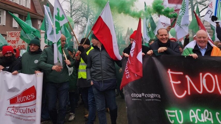 6.000 αγρότες στους δρόμους