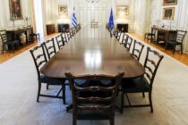 Ραντεβού αγροτών με Μαξίμου