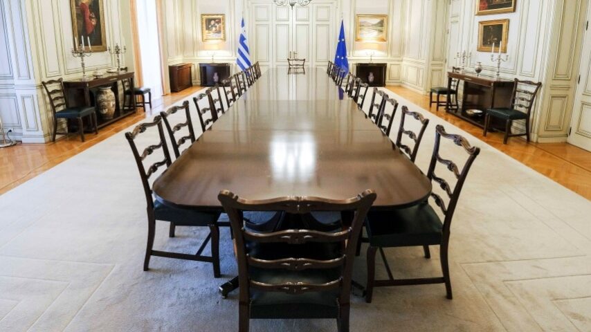 Ραντεβού αγροτών με Μαξίμου