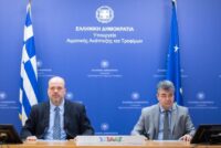 Λιγότερα κρούσματα, τεράστιες απώλειες στην κτηνοτροφία