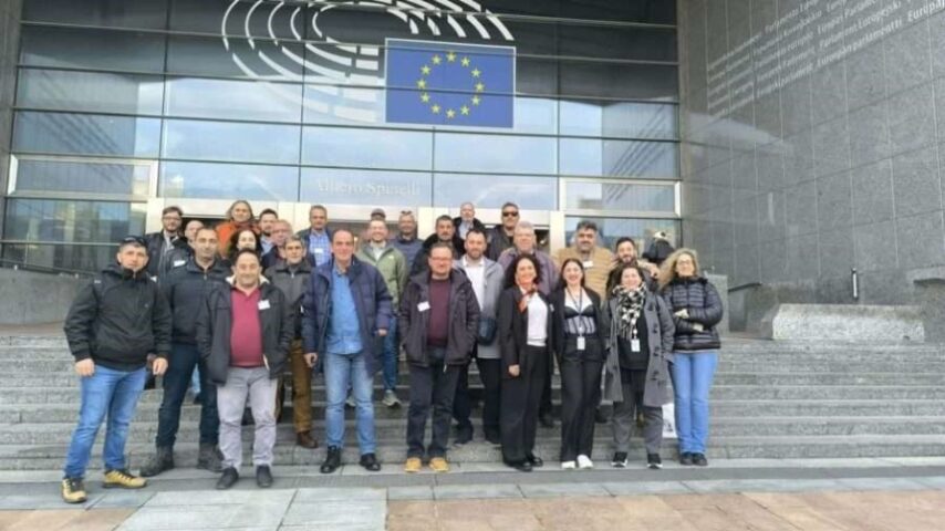 Αγρότες καταγγέλλουν ΚΑΠ στις Βρυξέλλες