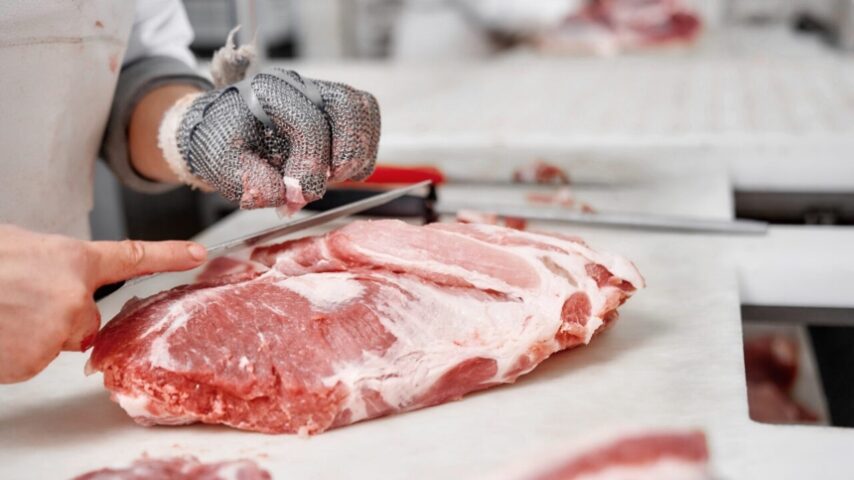 FAO: Ανοδικά βοδινό και χοιρινό