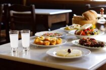 «Πιάτο» στήριξης στη Λέσβο