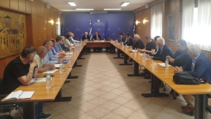 Πίεση στην κυβέρνηση από την ΕΘΕΑΣ