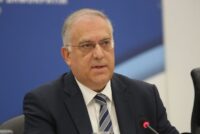 Συζητήσεις για μειώσεις τιμών