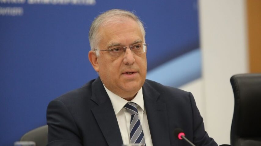 Συζητήσεις για μειώσεις τιμών