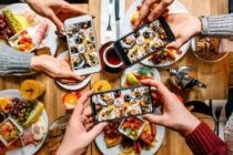 Η Gen Z τρώει κρέας, μαγειρεύει και το ανεβάζει στα Social