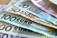 Πλημμύρες και ζωονόσοι μπλοκάρουν τις ενισχύσεις